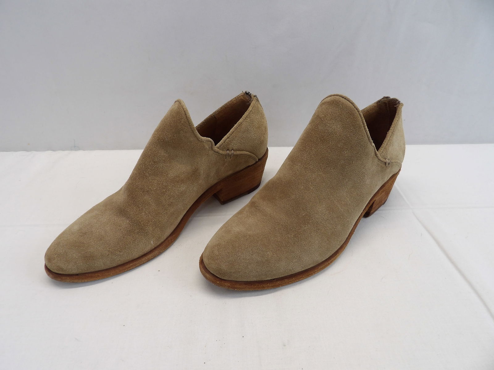 Men's Vintage Frye Zip Back Loafers, Brown Suede, size 8 1/2M: nicely worn, see photo's