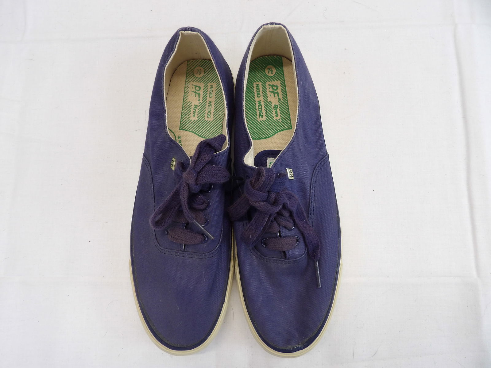 Vintage 1960's Women's PF Flyers Navy Blue Canvas Sneakers, size 7 1/2: barely worn, see photo's