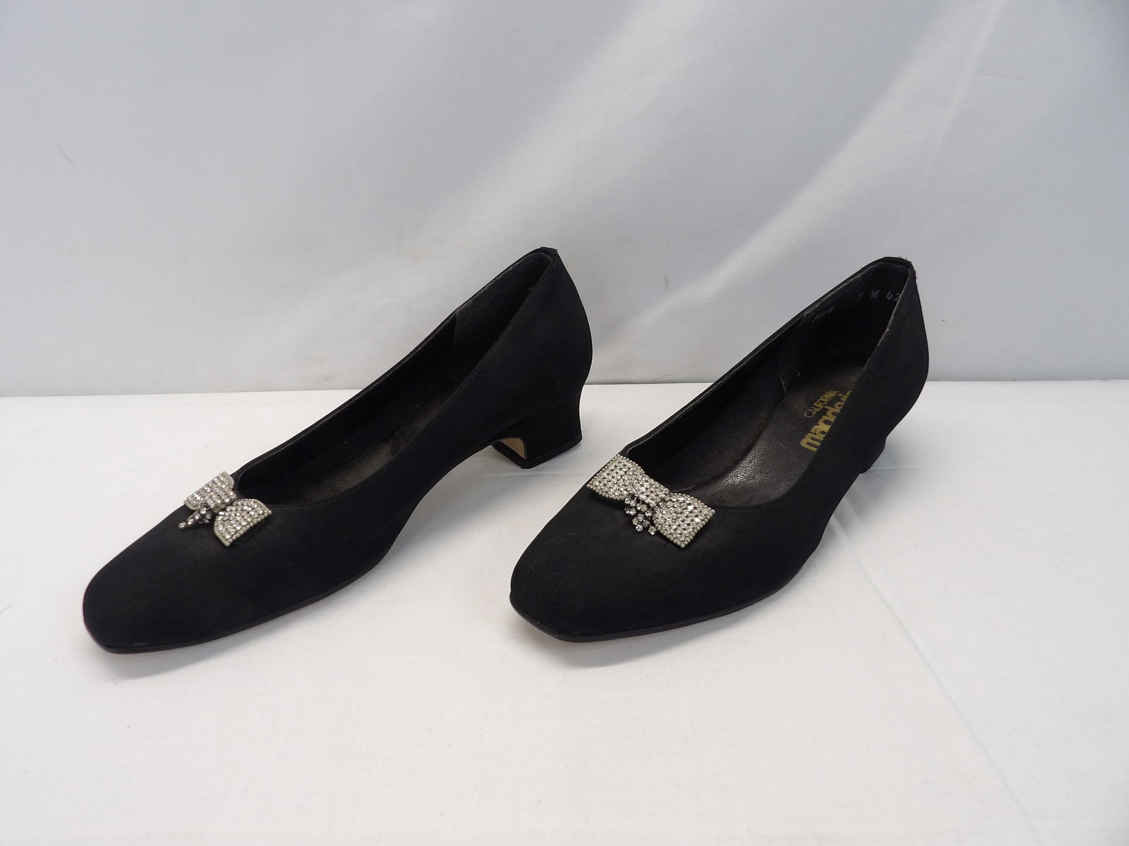Vintage Magdesians Black Silk Square Toe Heels with Rhinestones, size 7W: slightly worn, see photo's