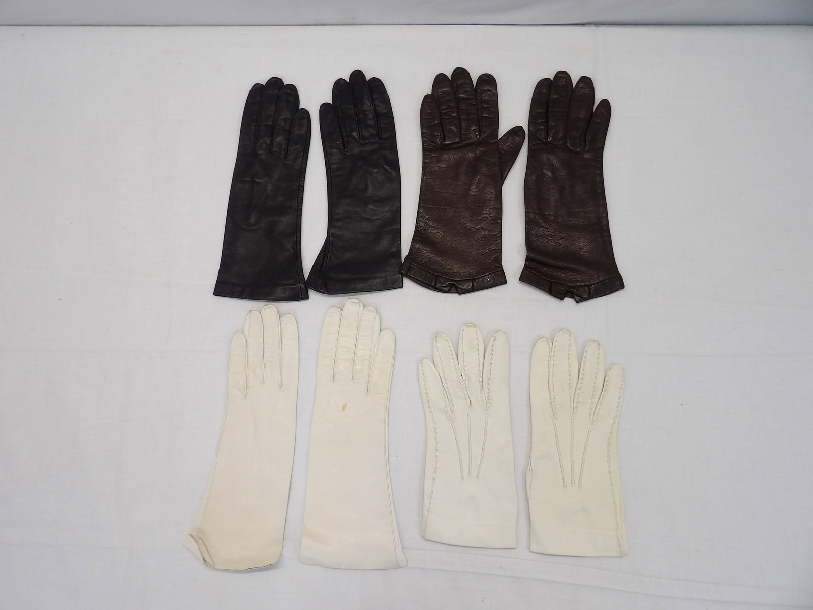 Lot of 4 Pair Leather & Kidskin Gloves (1 of 6)