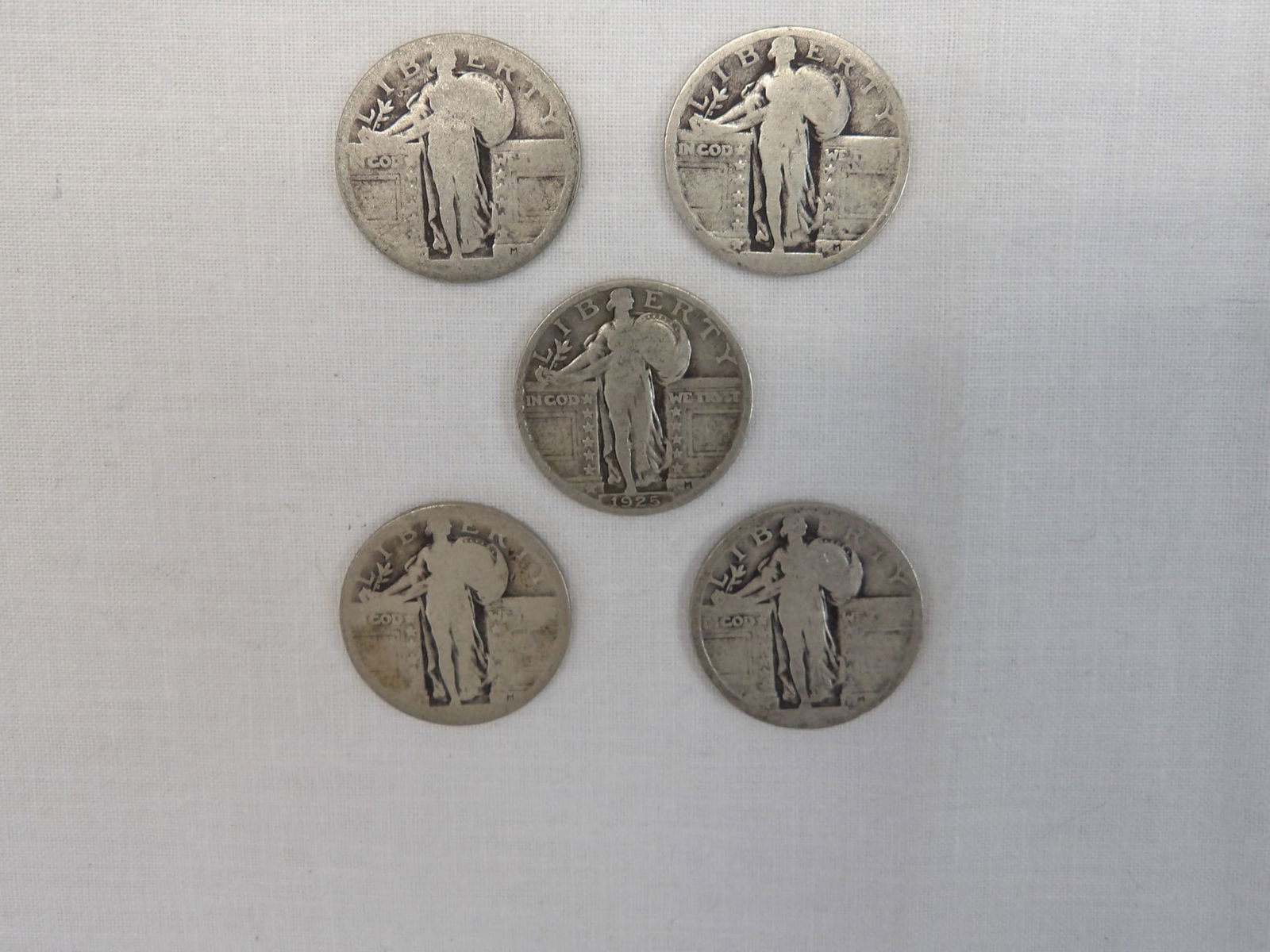 Lot of 5 Standing Liberty Silver Quarters 1925 & dates not readable (1 of 2)