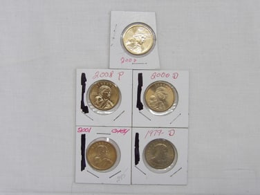 lot of 4 Sacagawea Dollar Coins & 1 Susan B Anthony