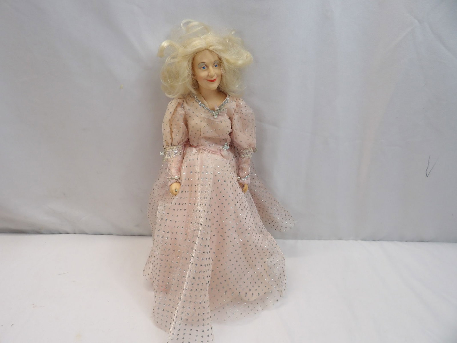 Vintage 1987 Turner Doll with Pink & Silver Gown: approx. 15 inches, see photo's