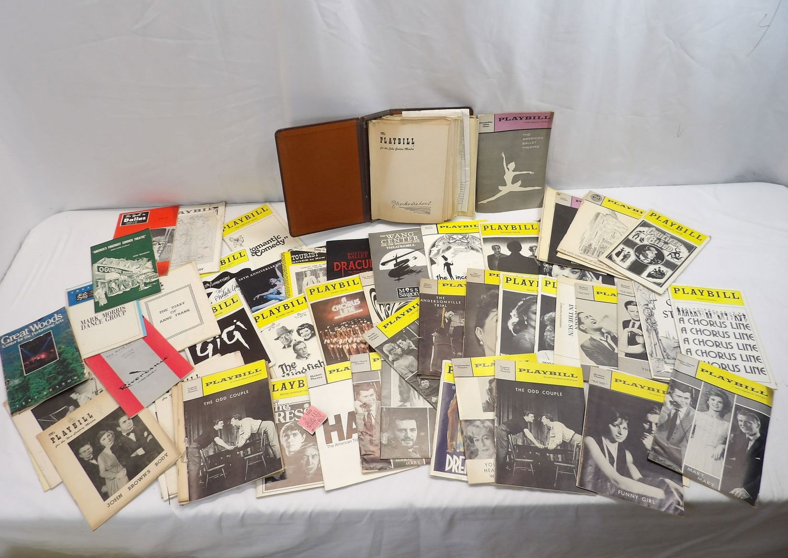 Large Lot of Vintage Play Bill Magazines (1 of 19)