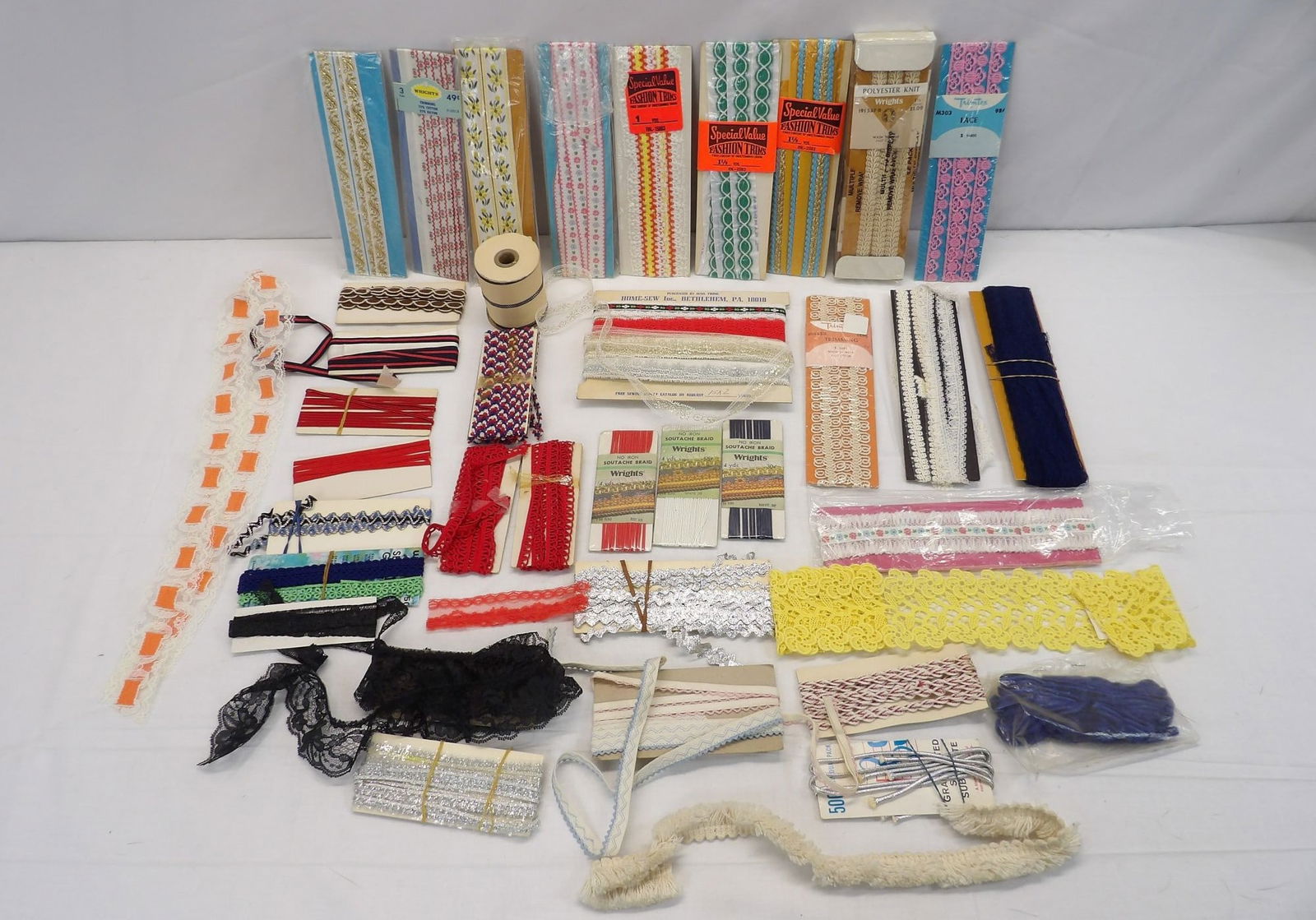 Large Lot of Vintage Lace & Other Trims, Old Store Stock: see photo's