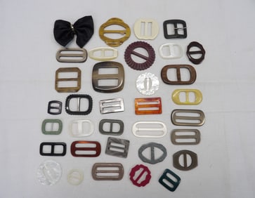 Lot of Vintage Plastic & Lucite Buckles