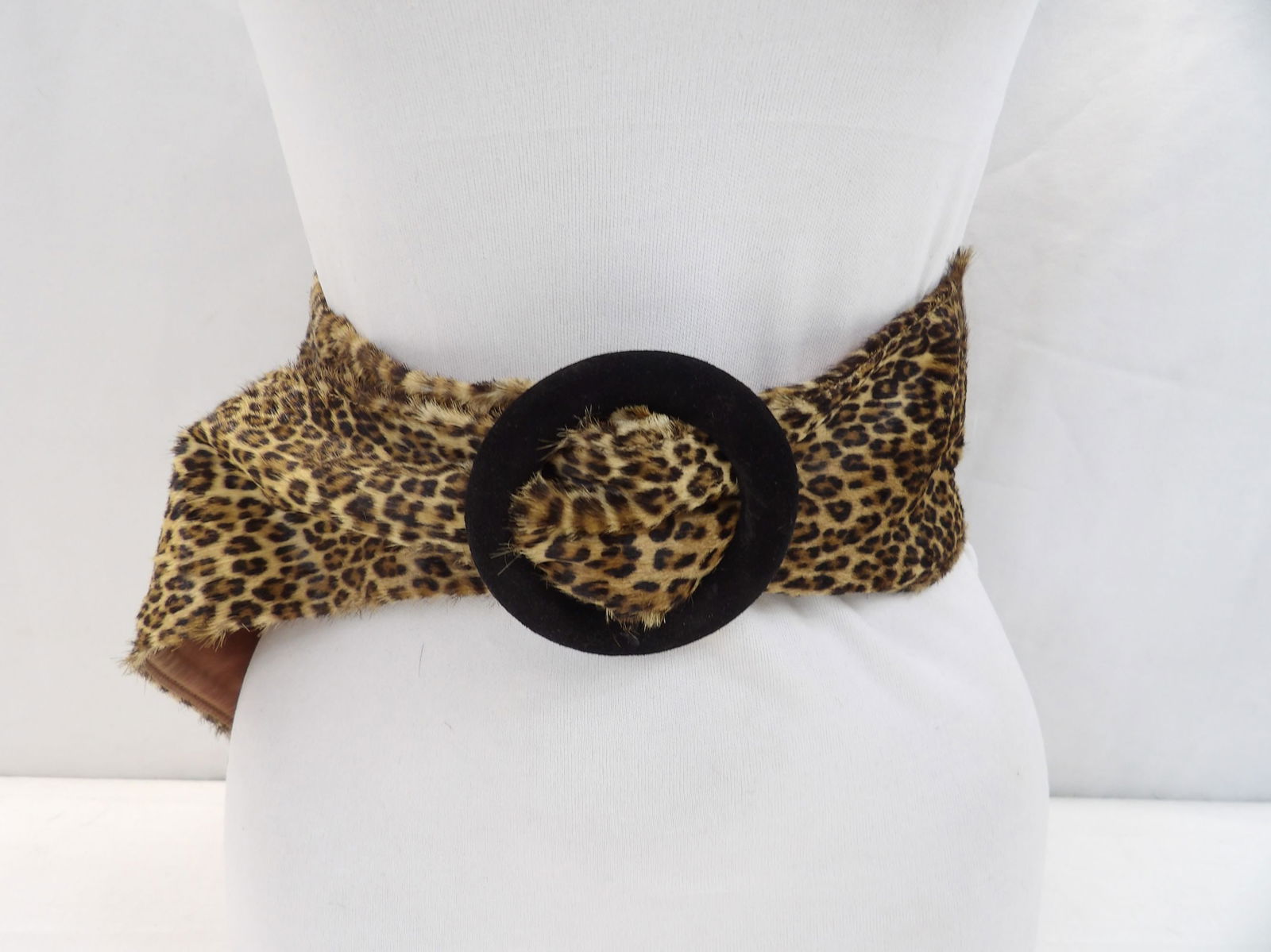 Vintage 1940's Leopard Print Fur Belt with Suede Buckle (1 of 5)