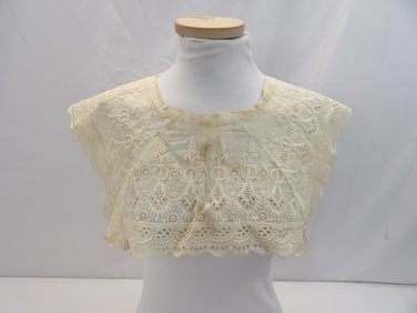 Vintage Victorian Eyelet Lace Collar