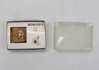 Vintage Bowler's Pill Box in Original Box