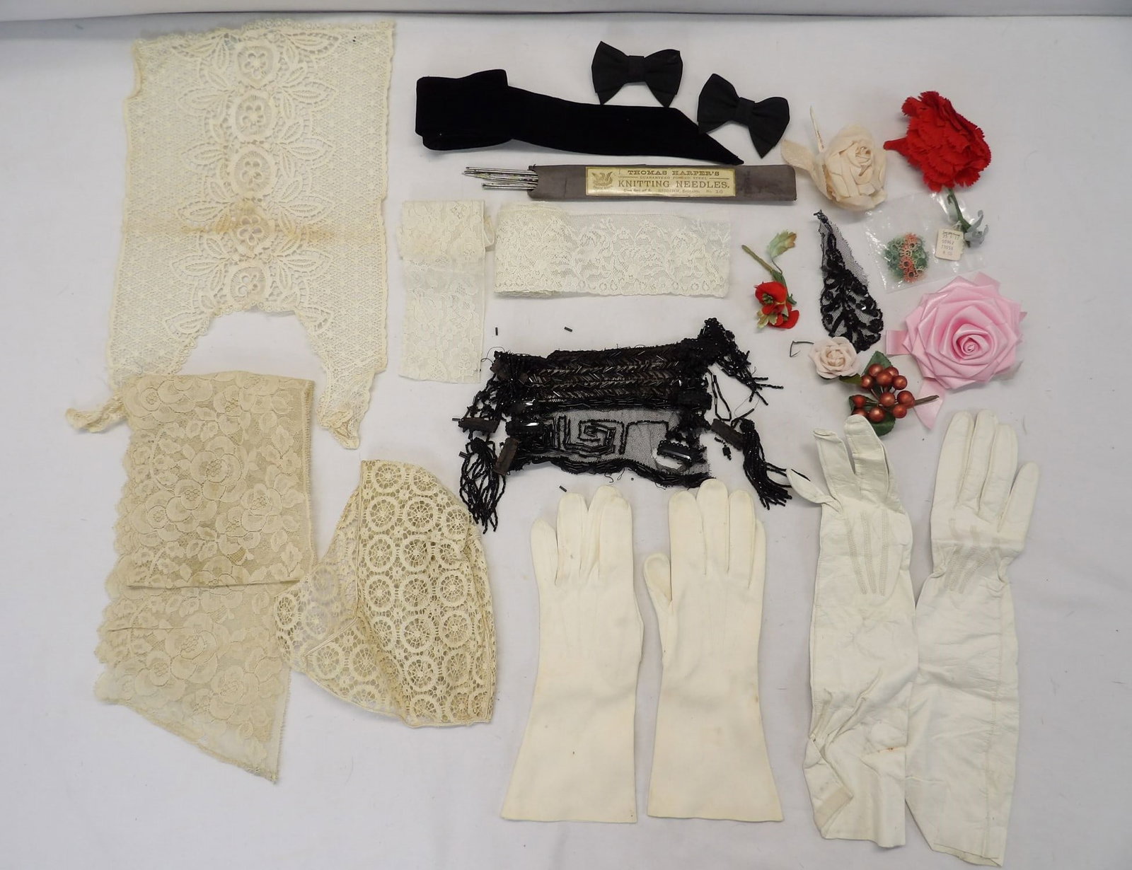 Lot of Vintage Lace, Millinery & Needles: see photo's