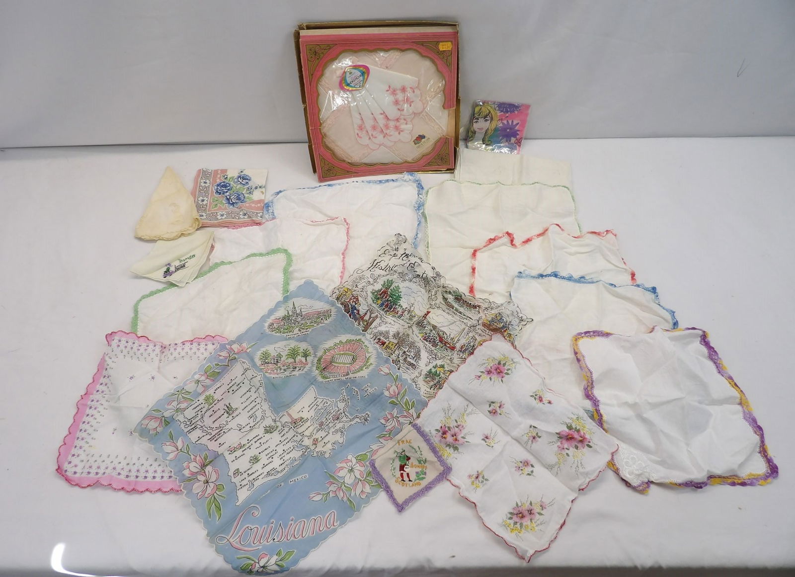 Lot of 19 Vintage Hankies, Some Old Store Stock, Some State Hankies: see photo's