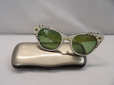 Vintage 1950's Cat eye Sunglasses
