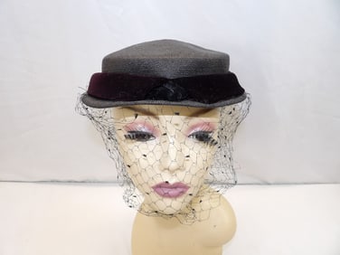 Vintage 1950's Alfreda Chapeaux d' Art, Black Capulet with Veil