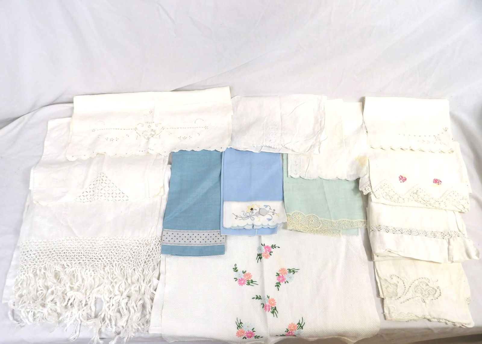 Lot of Vintage & Antique Towels, Hand & Bath: see photo's