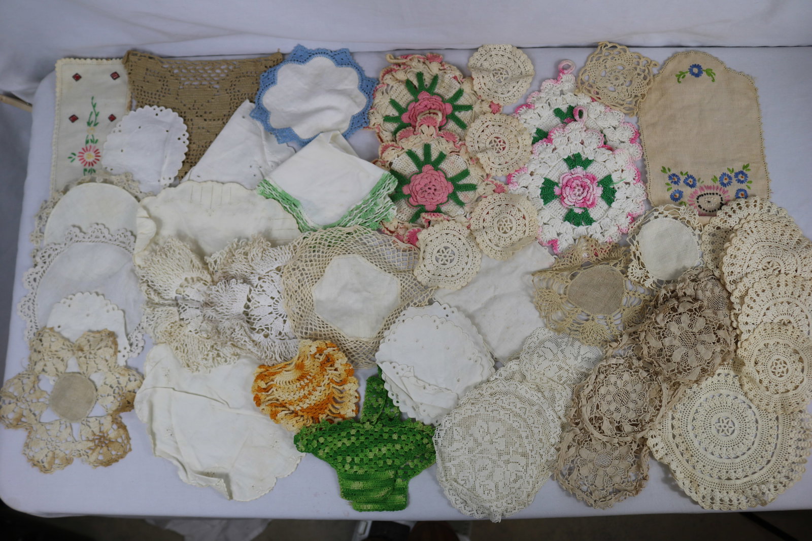 Lot of Approx. 60 Small Round Doilies, Linen & Crochet (1 of 7)