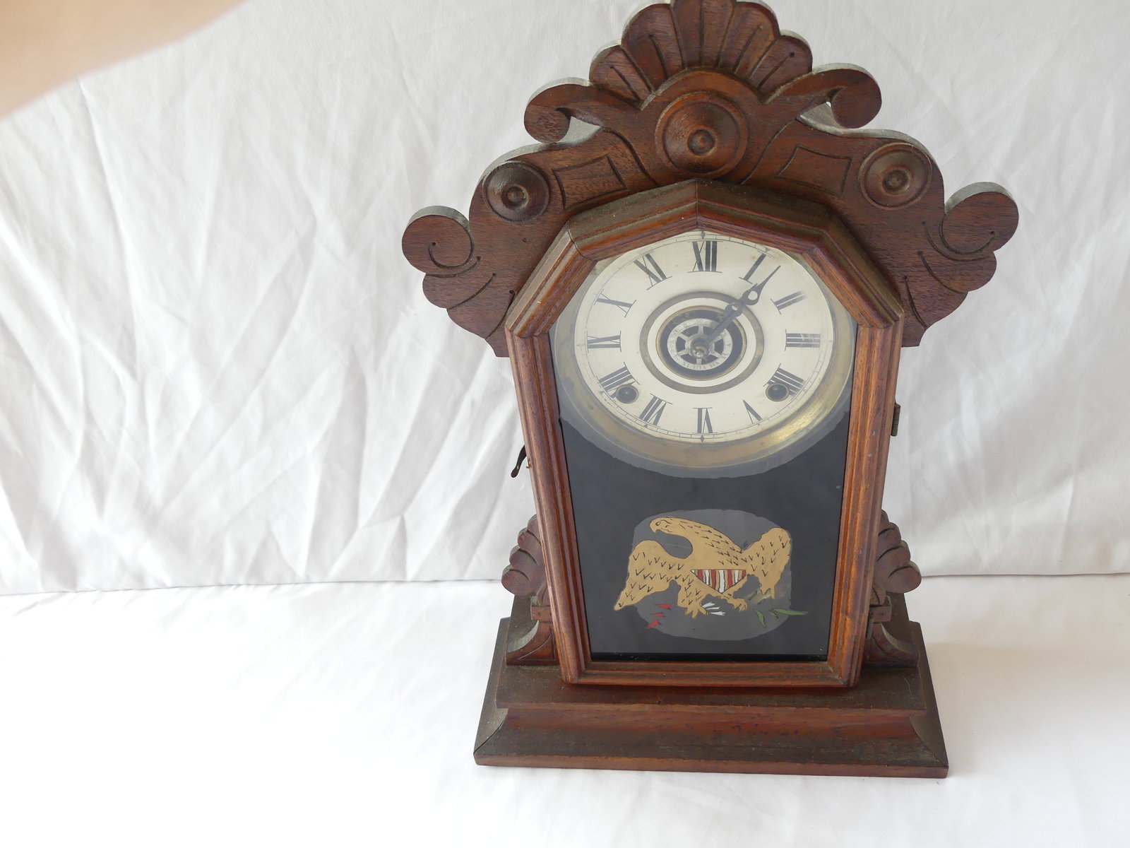 Antique Ingraham Gingerbread Style Clock with Painted Eagle, Pendulum & Key (1 of 13)