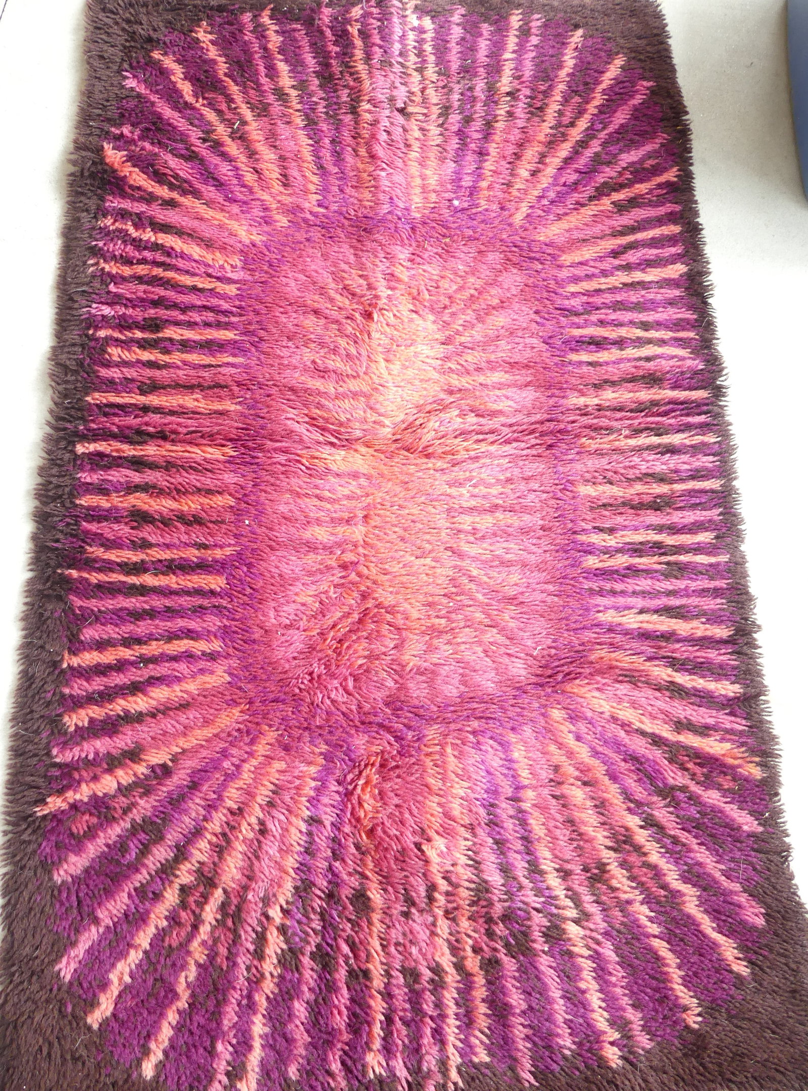 Vintage Mid-Century Modern Shag Carpet (1 of 5)