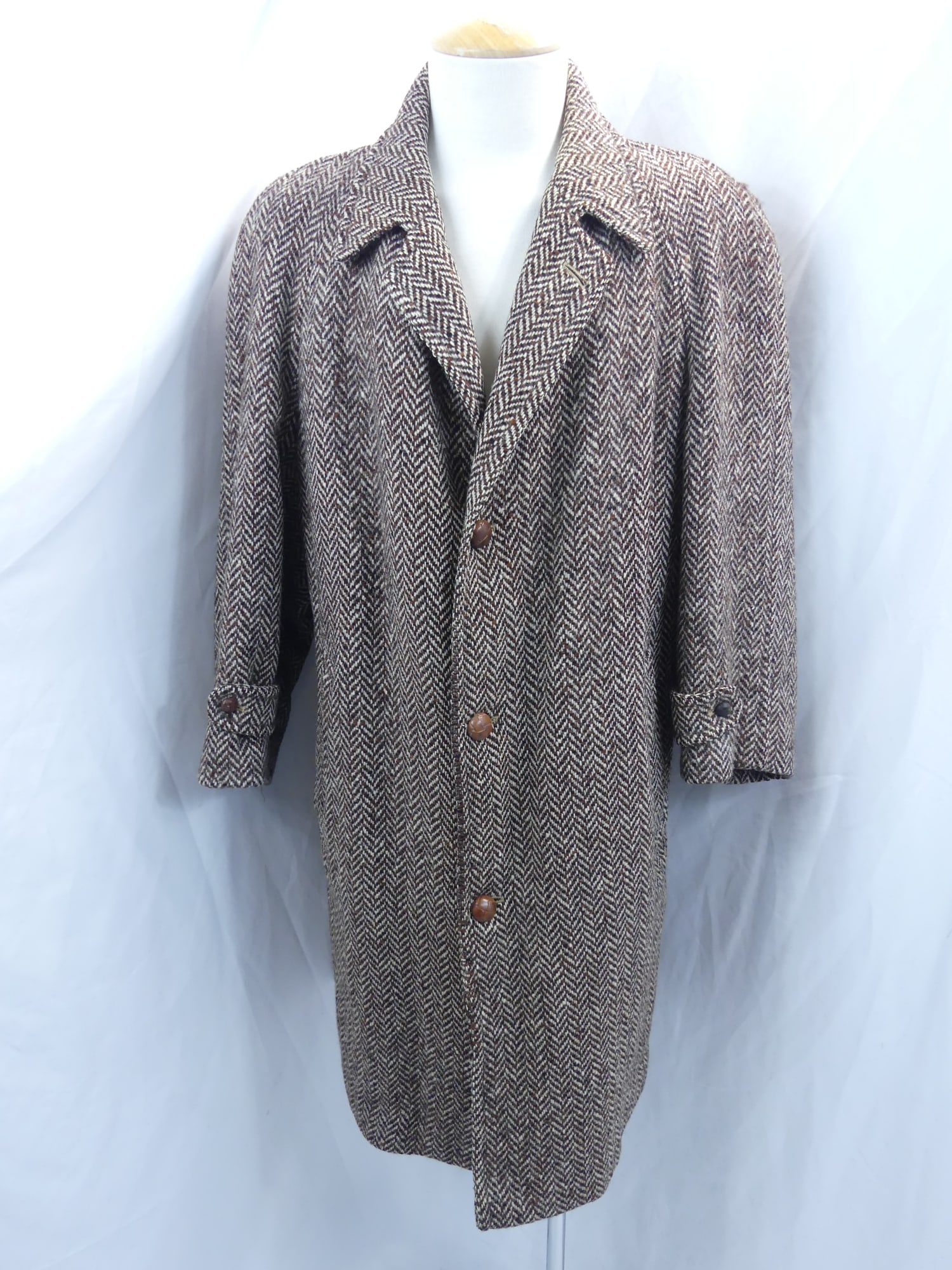 Vintage 1950's Authentic Irish Tweed Men's Over Coat: approx. 48 chest and waist, fade and stain on lining, otherwise good condition, see photo's