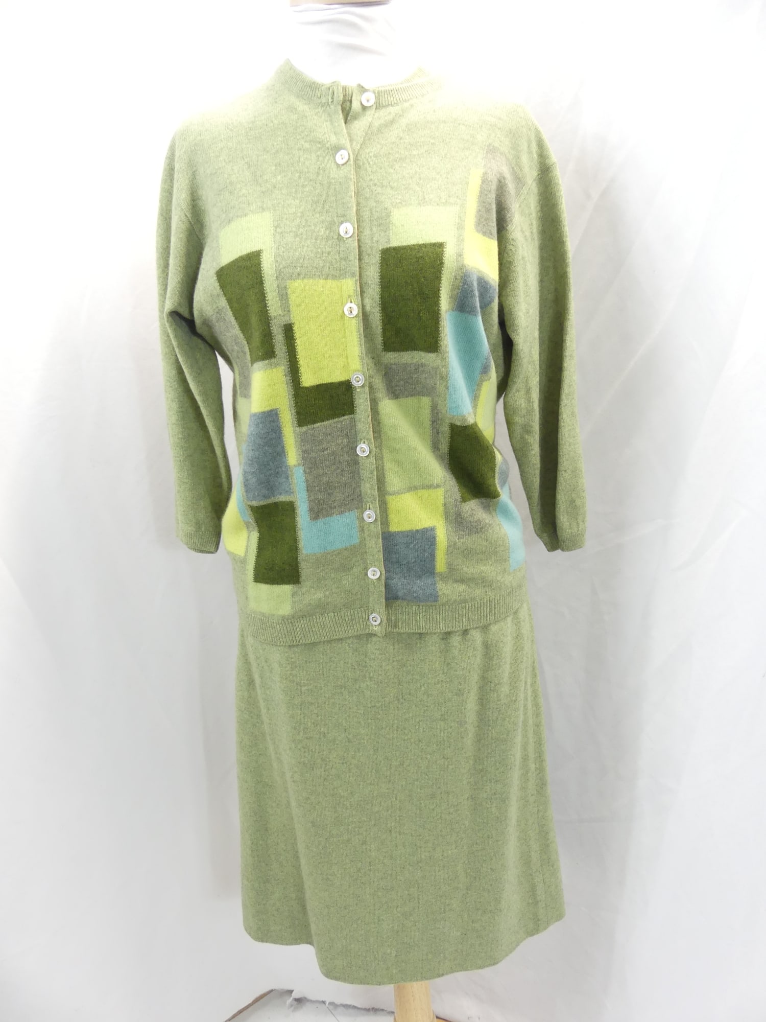 Vintage 1970's Ballantyne of Peebles Scotland Cashmere 3 Piece Skirt, Top & Cardigan Set in Green (1 of 13)