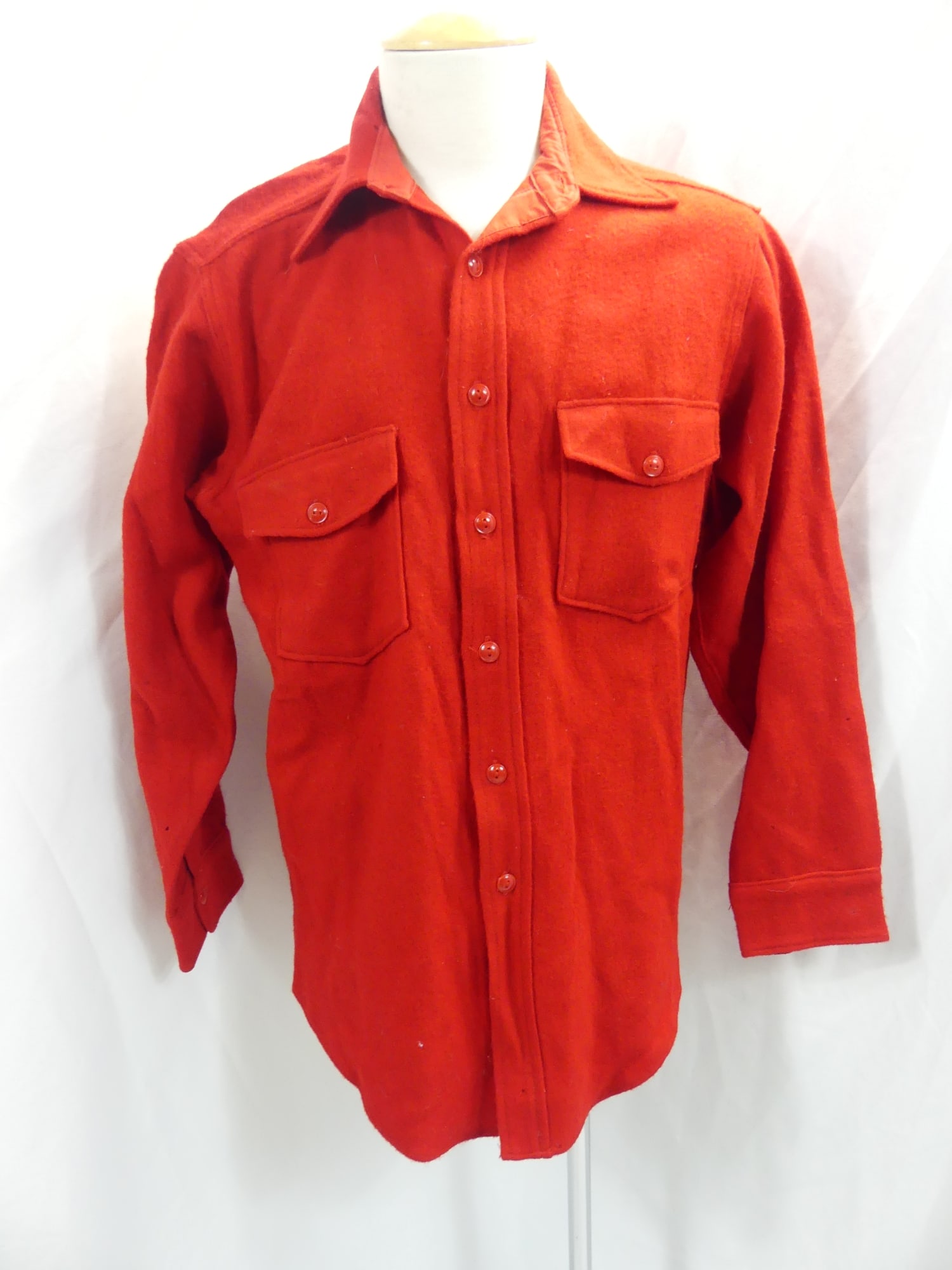 Vintage 1940's Woolrich Red Wool Shirt: approx. 44 chest, 46 waist. Has some small holes, see photo's