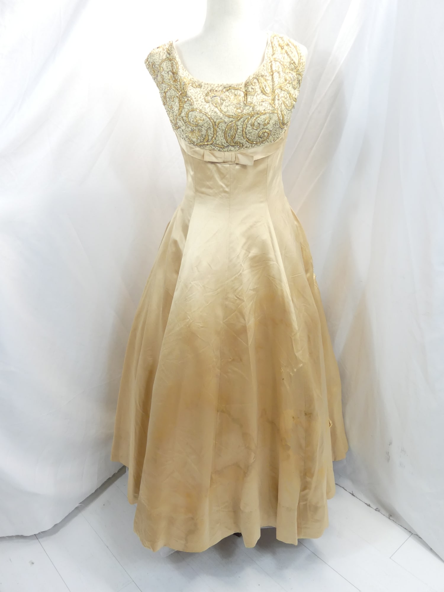 Vintage 1950's Gold Silk Gown with Beading: approx. 40 bust, 36 waist. Needs repairs under arms, looks like it was altered to be large & some missing beads. Also some fray & stains, see photo's