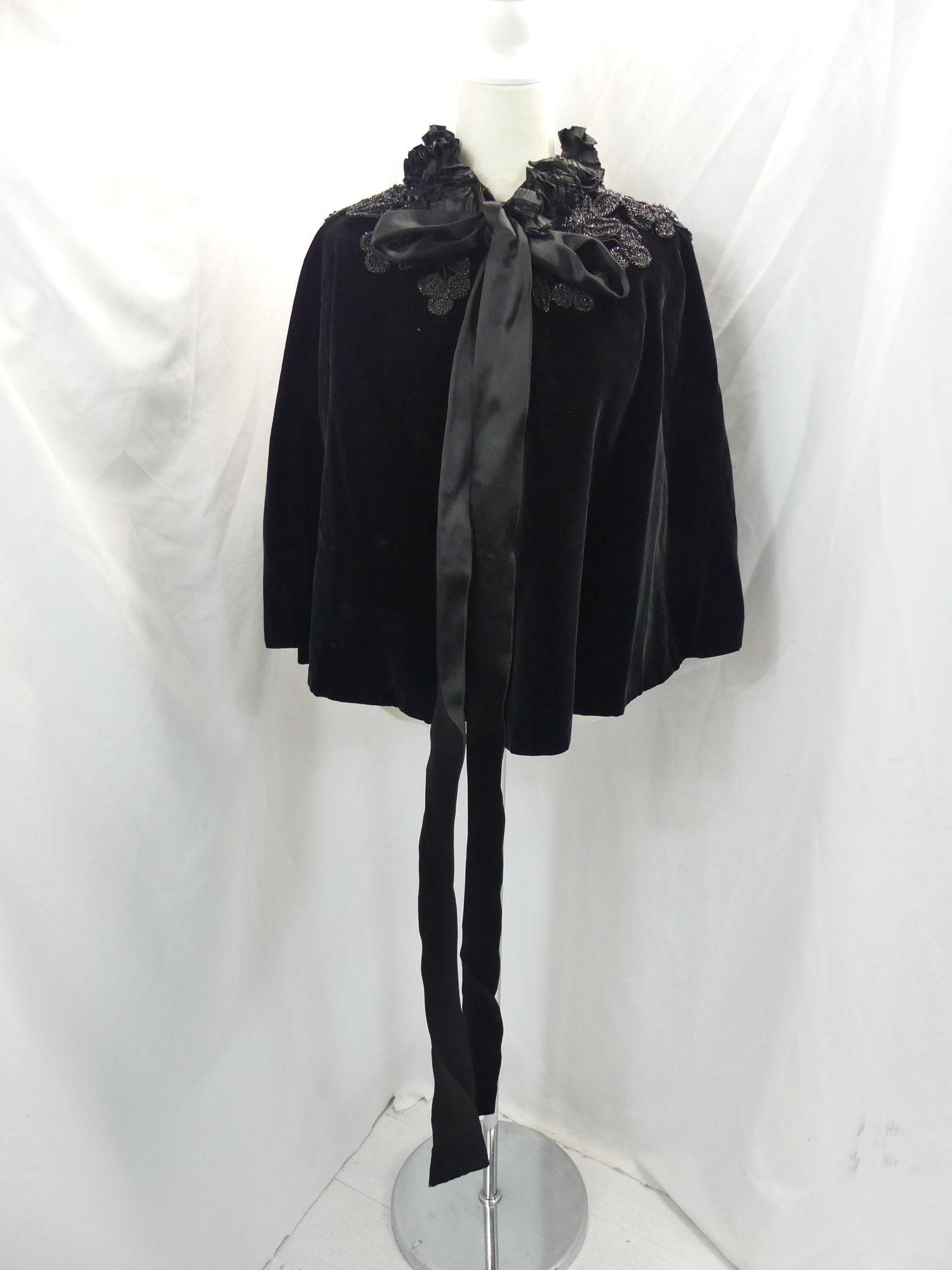 Antique 1800's Black Velvet & Silk Cape with Black Jet Glass Beading: Has some wear to the beading and some missing beading as well, otherwise good condition, see photo's
