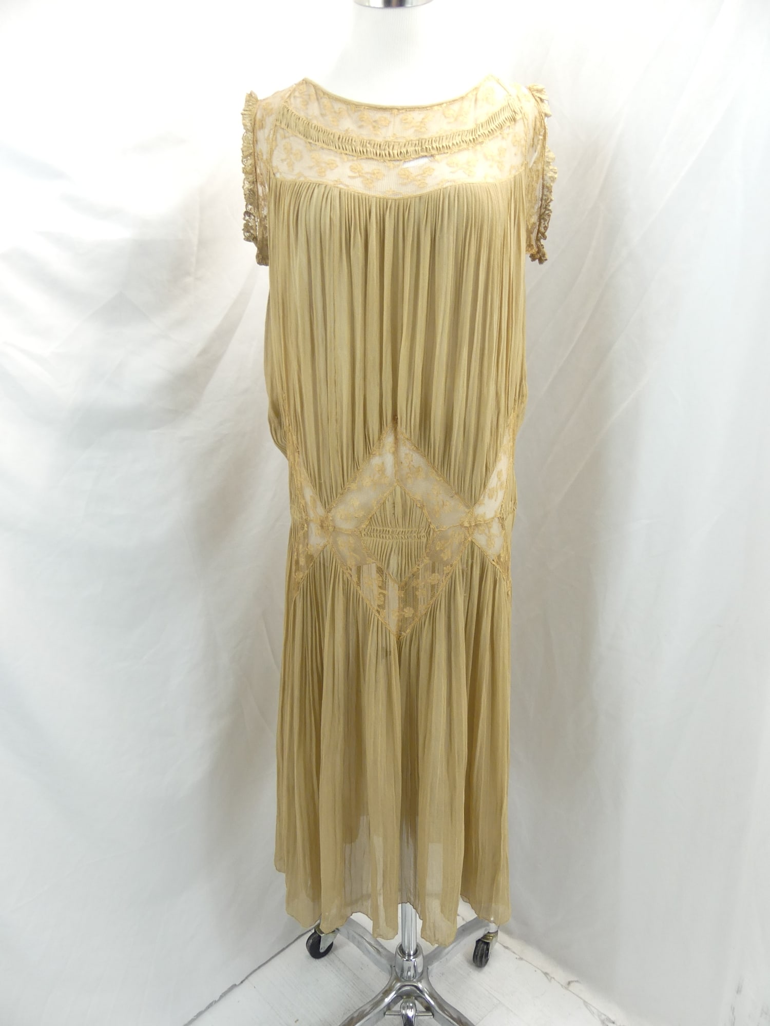 Vintage 1920's Khaki Colored Silk & Lace Dress with Accordion Pleats: approx. 42 bust, 36 waist. Has a hole under arm & some small stains, see photo's