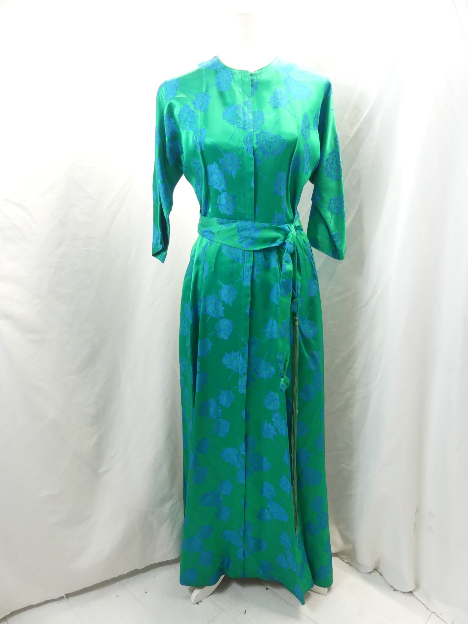Vintage 1950-60's Green & Blue Brocade Zip Front Robe/Gown with Tie Belt: approx. 38 bust, 28 waist. Has stains, see photo's