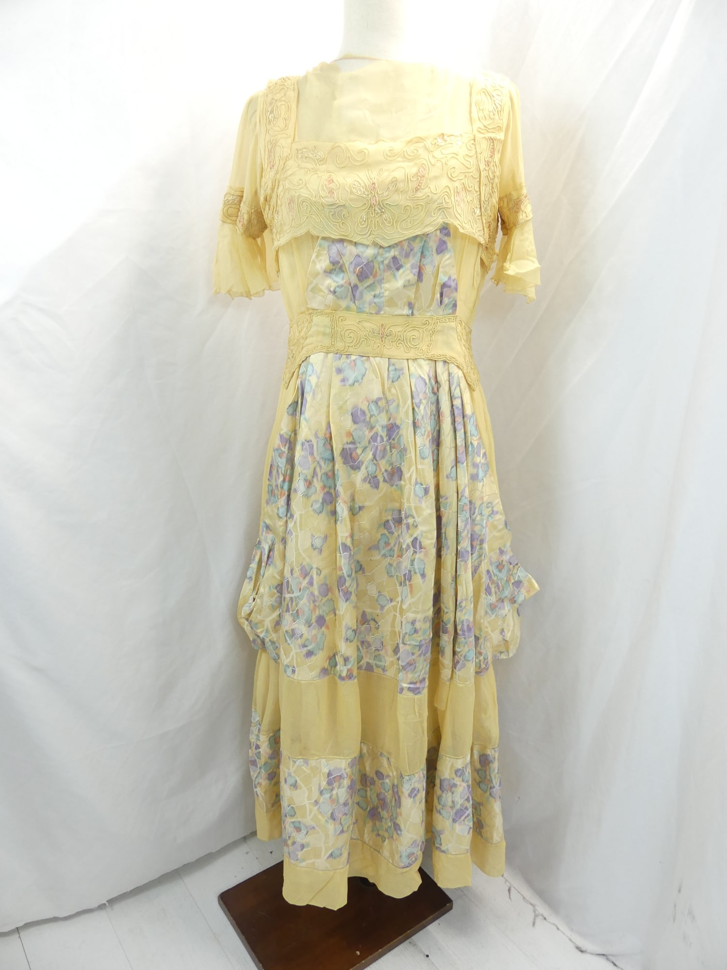 Antique 1900's Silk Gauze with Watercolor Silk Dress: approx. 36 bust. For design, beautiful watercolor silk, see photo's