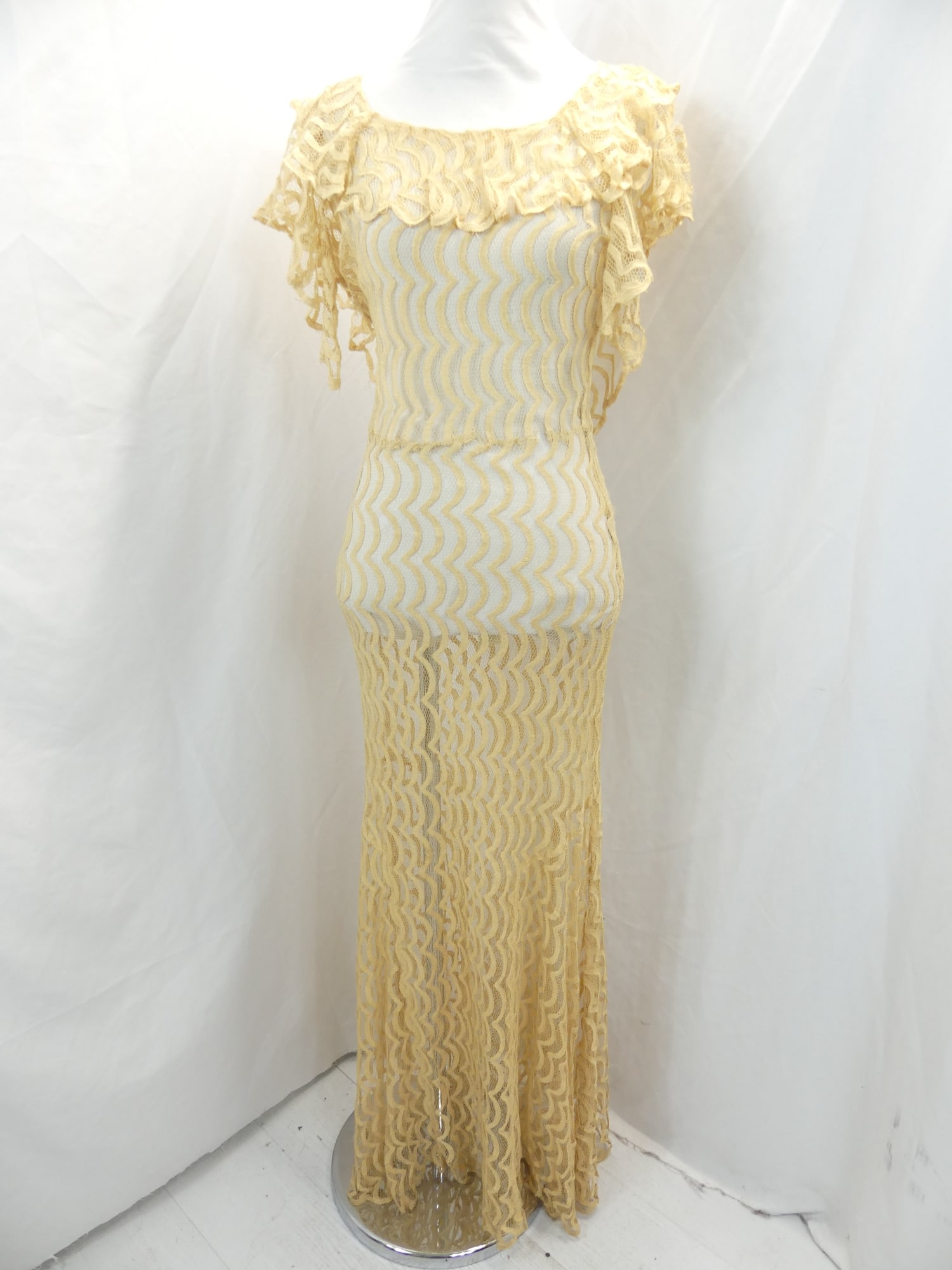 Vintage 1920-30's Tambor Lace Bias Cut Gown: approx. up to 38 bust, up to 32 waist. Has some holes, see photo's