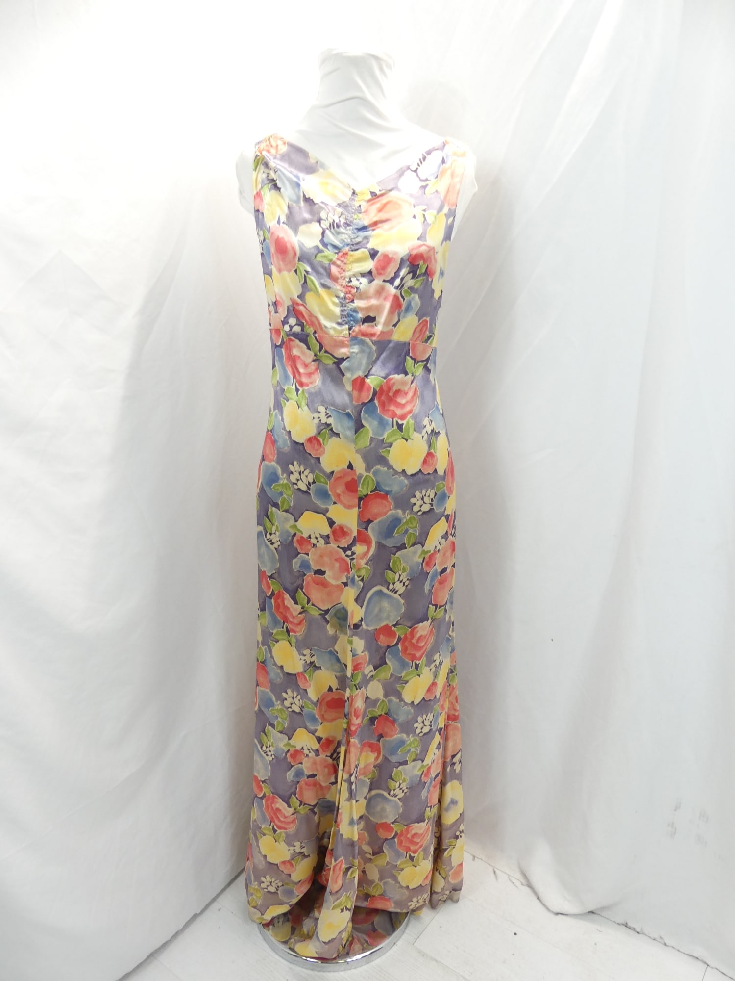 Vintage 1930's Satin Floral Gown: approx. 34 bust, 28 waist. Needs seam repair in the back below the buttons otherwise in good condition, see photo's