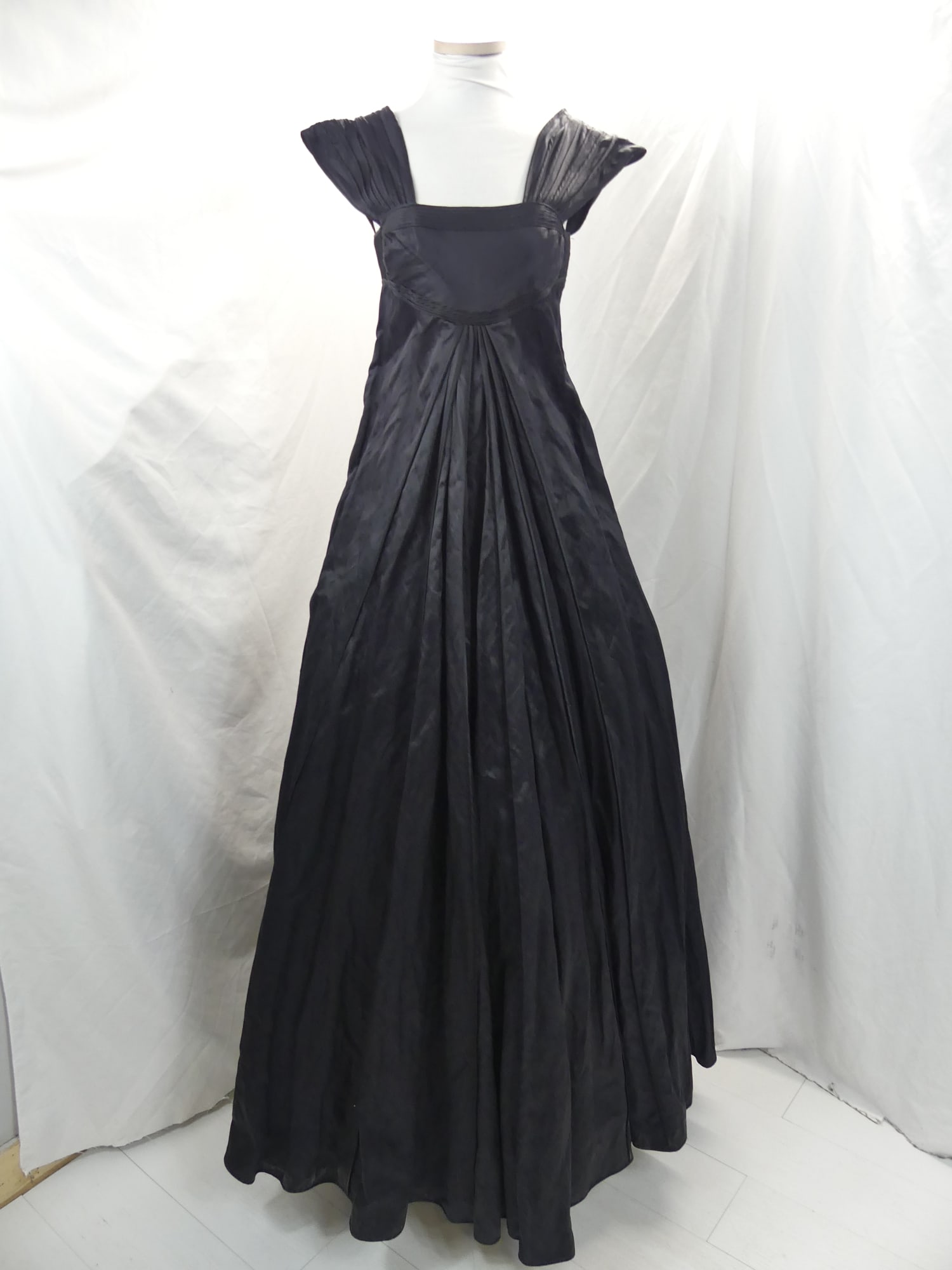 Vintage Stella McCartney Black Satin Gown with Pintucking: approx. 28 bust. Needs seam repairs on shoulder straps. Beautiful gown, see photo's