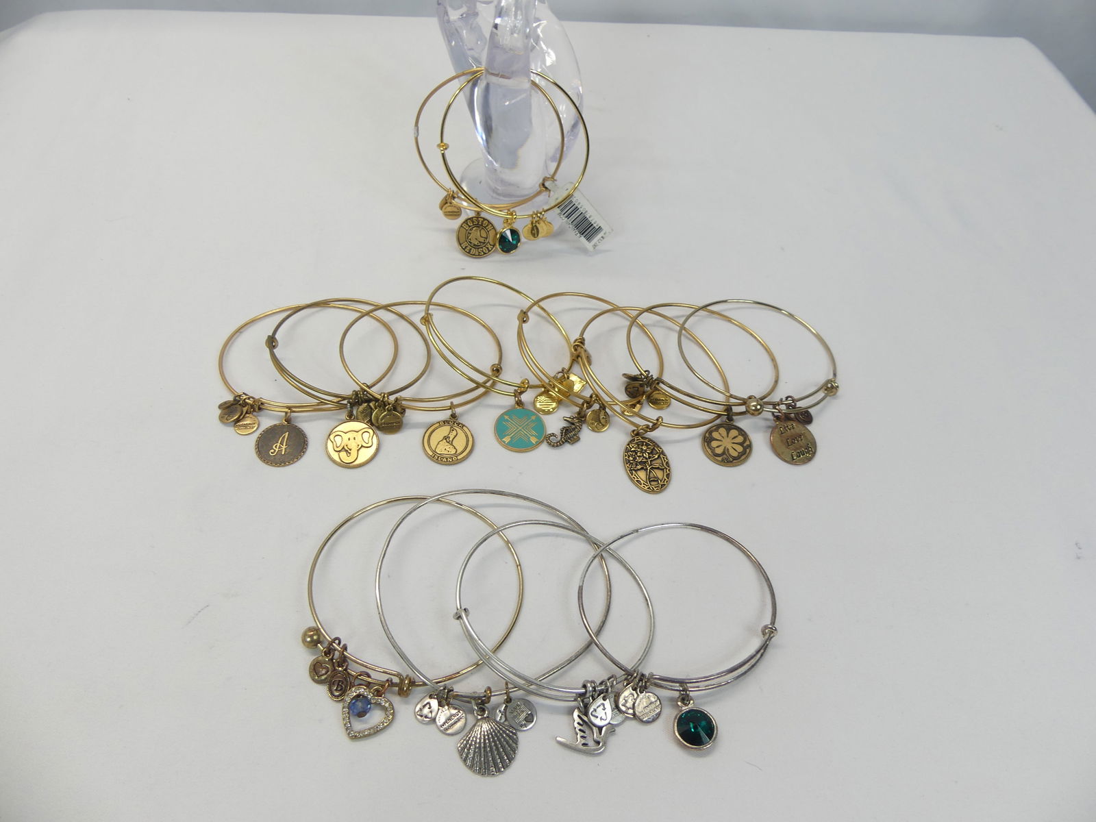 Lot of 14 Vintage Charm Style Bracelets including Alex & Ani: see photo's