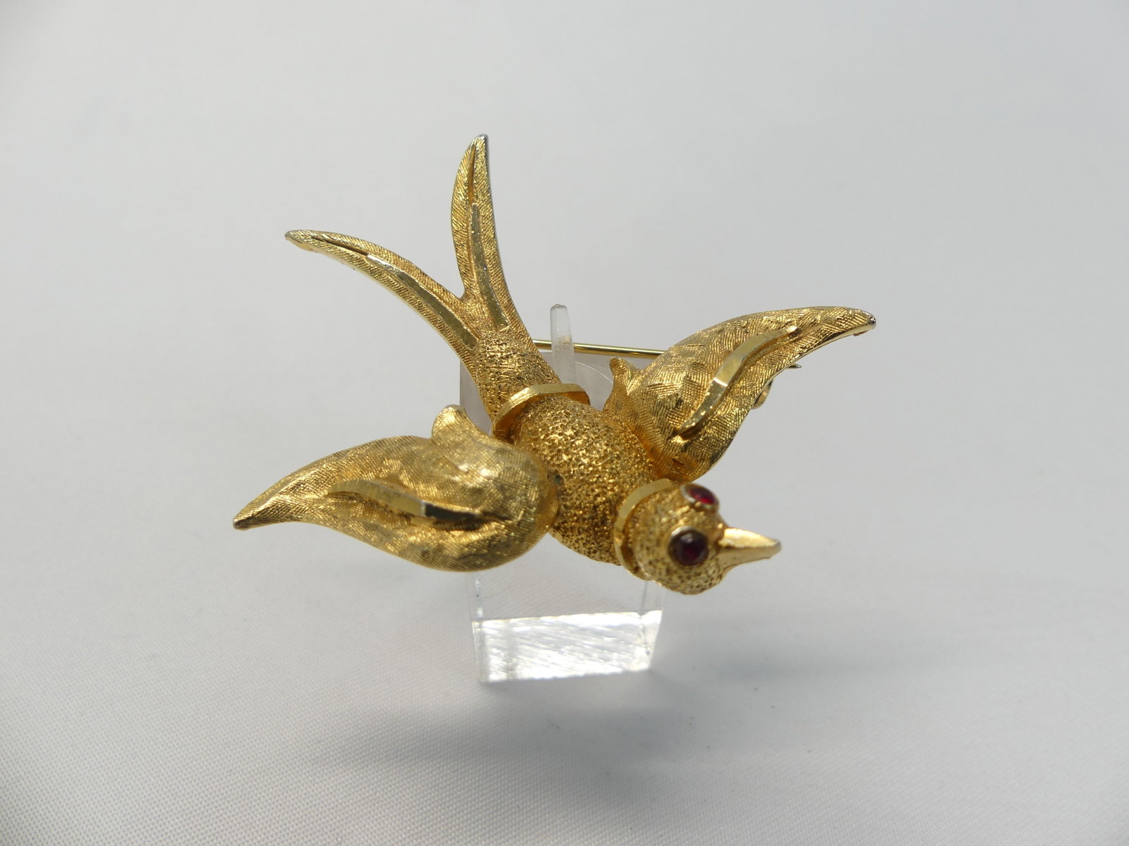 Vintage BSK Bird Brooch with Tiny Red Stone Eye's: approx. 2 inches, see photo's