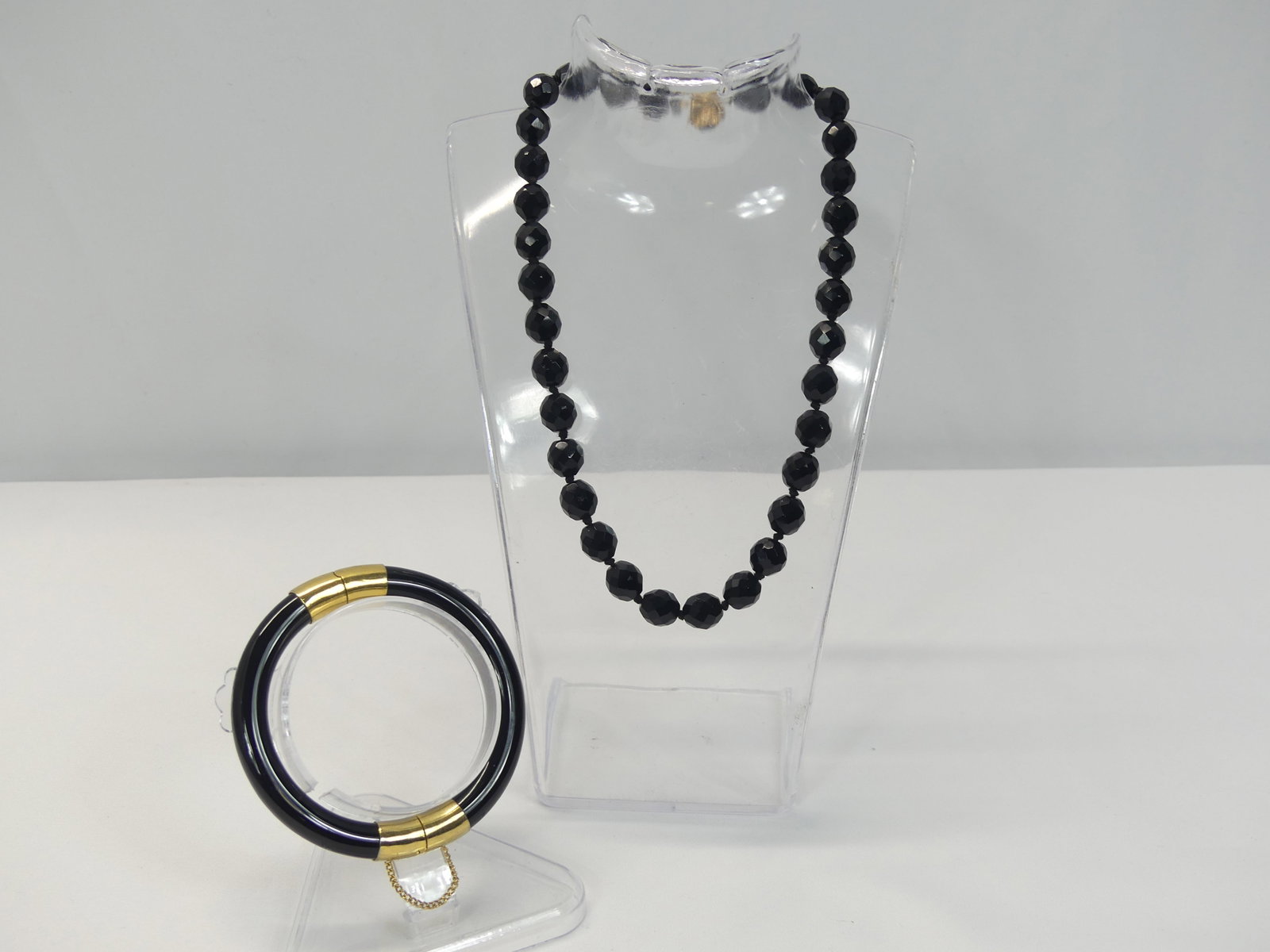 Lot of 2 Vintage Black Jet Glass Necklace & Bangle Bracelet: see photo's