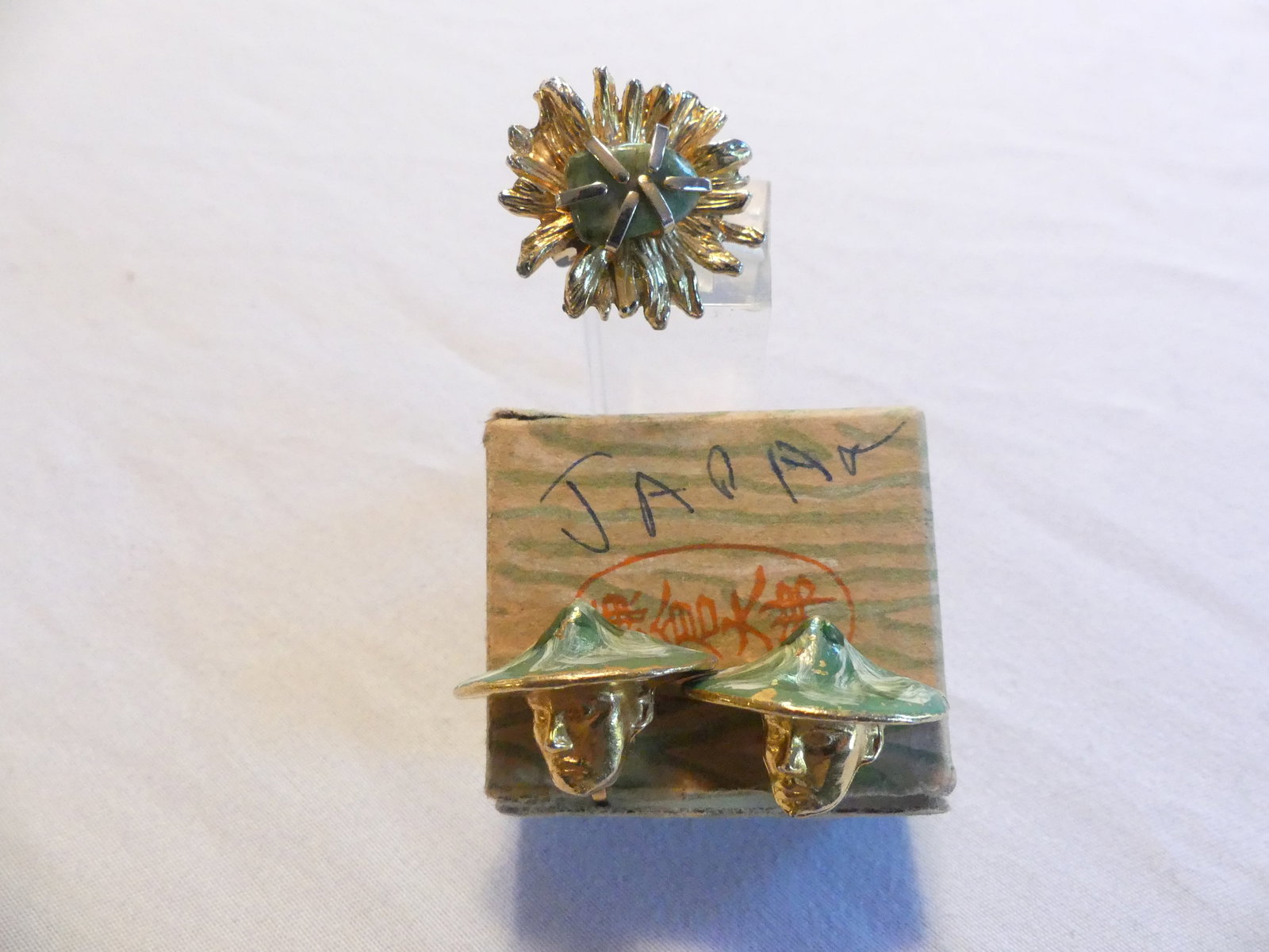 Very Unusual Vintage Japan Enamel Man Head Earrings & Jade Stone Brooch (1 of 6)