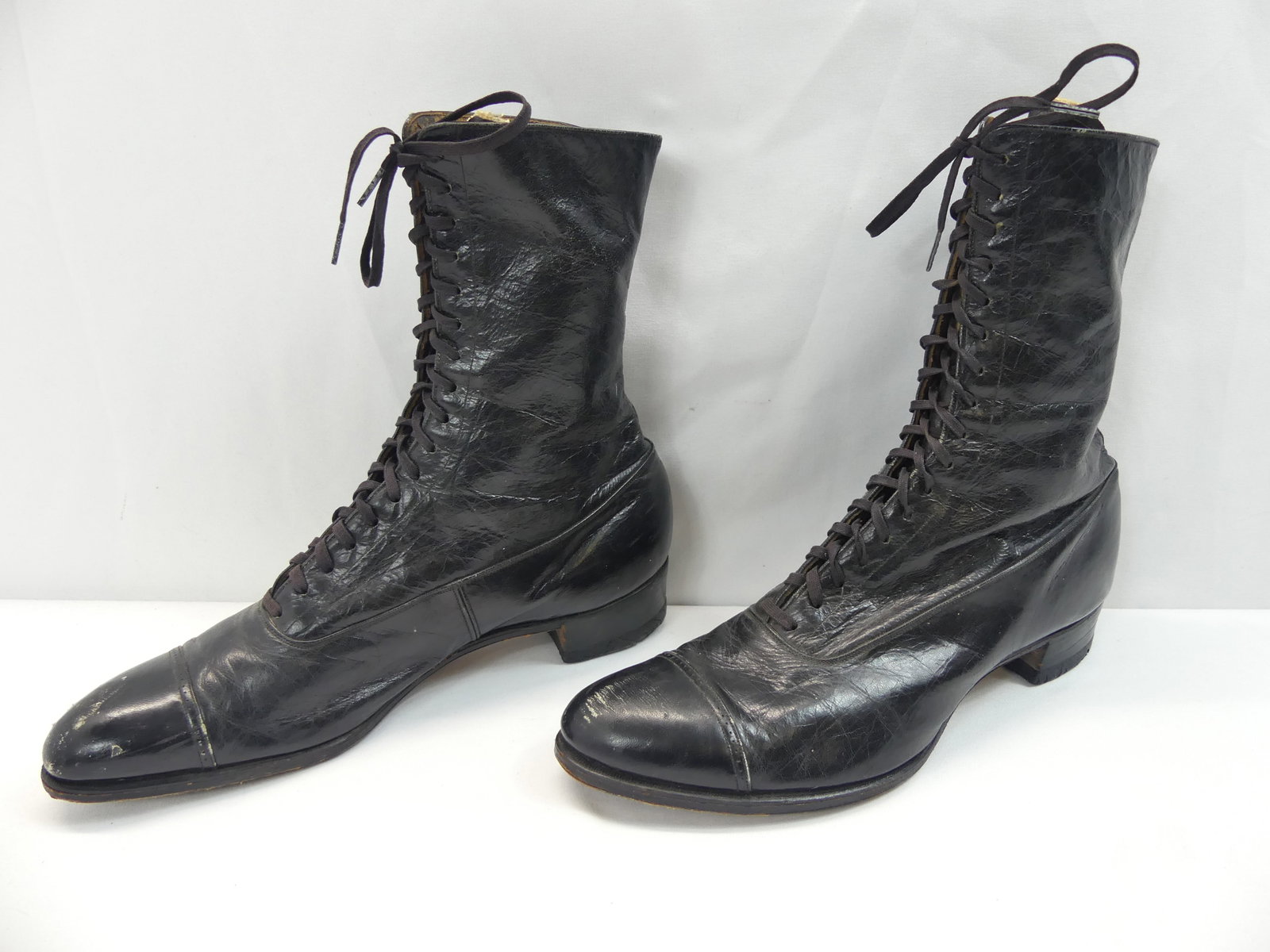 Antique Rossett Black Leather Lace Up Boots: size 39 euro, approx. 8 US, some scuffs, see photo's