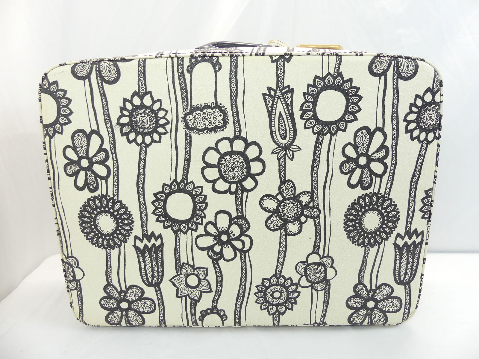 Vintage Samsonite Black & White Floral Suit Case (1 of 14)