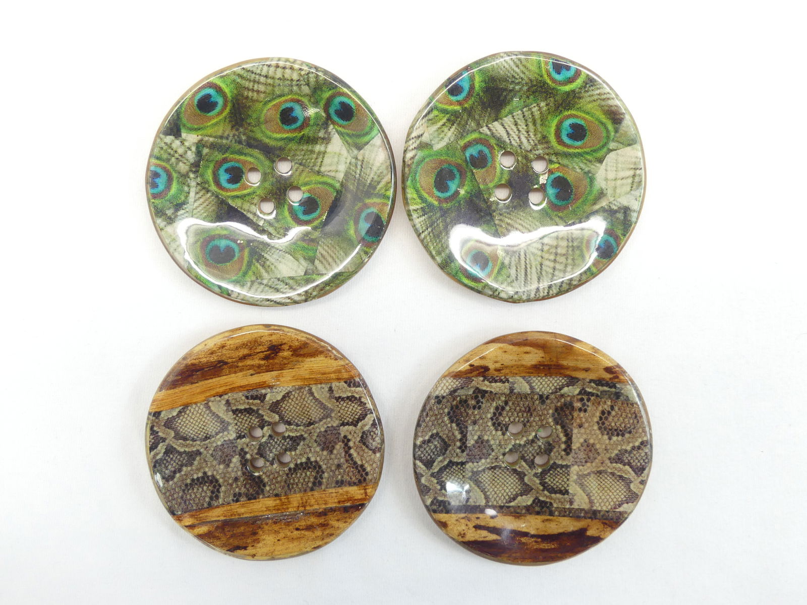 Lot of 4 Vintage Hand Painted Lacquered Buttons (1 of 4)