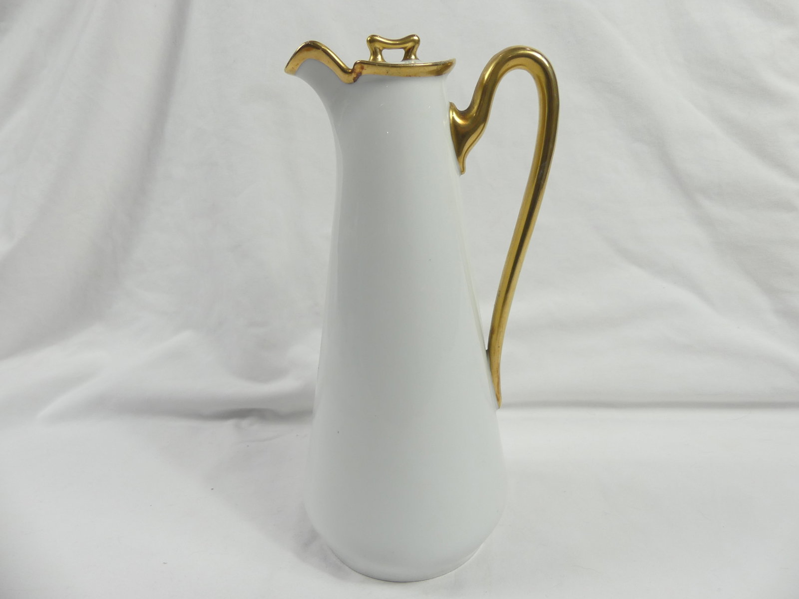 Vintage White Porcelain Bavarian Chocolate Pot "The Bardnial" with Gold Handle & Trim: approx. 10 inches tall, see photo's