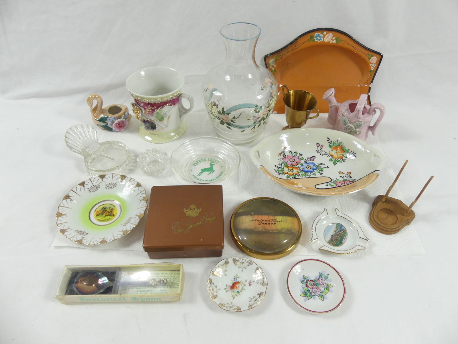 Lot of Miscellaneous Porcelain, Dished, Coasters, Spoon & Other: see photo's