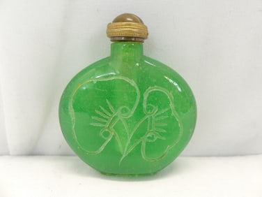 Hand Carved Green Chinese Jade Snuff Bottle with Cats Eye Stone