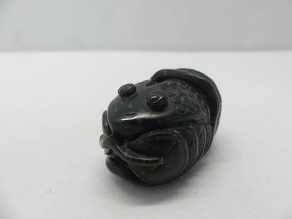 Antique Chinese Hand Carved Jade Crab: approx. 2 inches