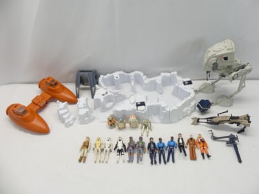 Lot of Vintage Star Wars Toys including Figures