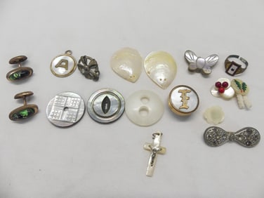 Lot of Vintage & Antique Mother of Pearl Buttons & Other