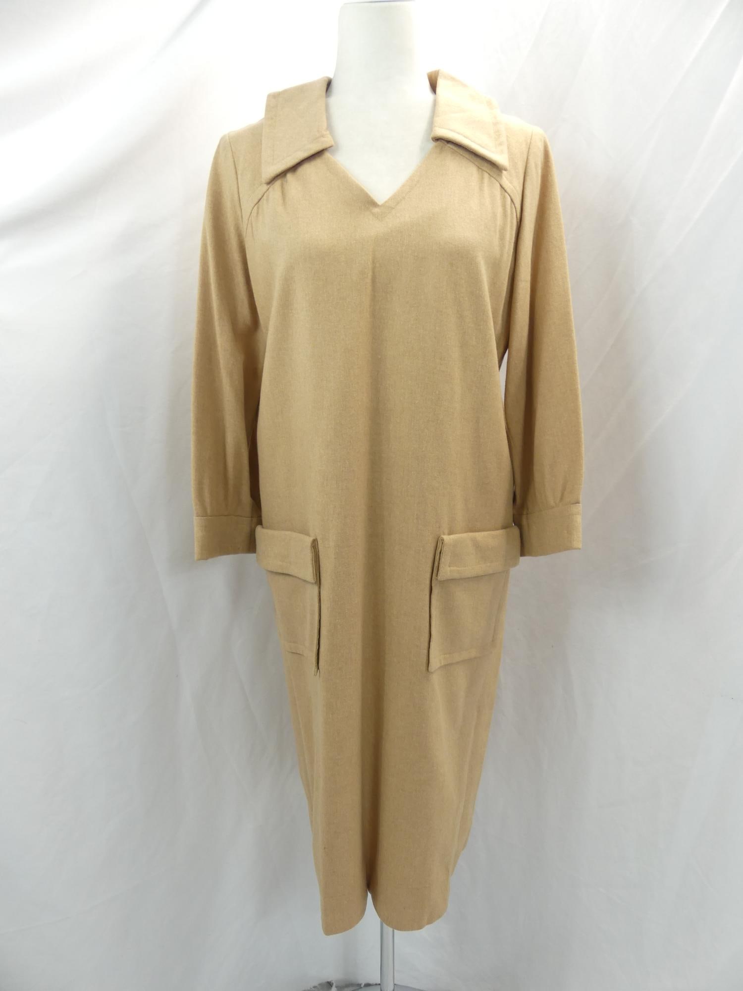 Vintage 1960's B.H. Wragge Tan Wool Pocket Shift: approx. 40 bust & waist, pin hole on sleeve, a couple pin size spots, see photo's