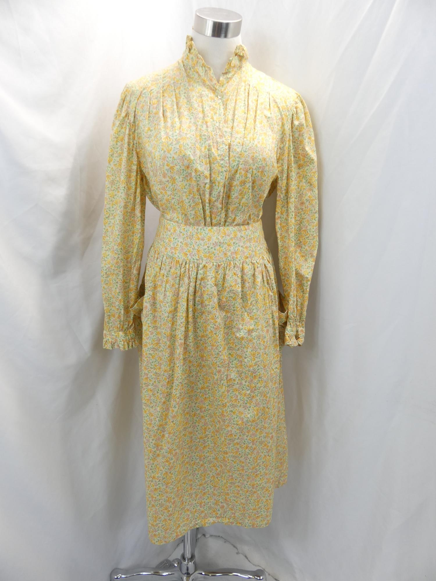 Vintage 1970 Cacharel Yellow Floral Cotton Skirt Set: approx. up to 40 bust, 24 waist it's been taken in about 2 inches, good condition, see photo's