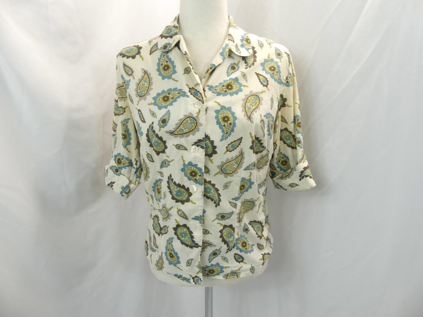 Vintage 1950's Cotton Paisley Blouse: approx. 38 bust, 34 waist, some discoloration on shoulders and collar, see photo's