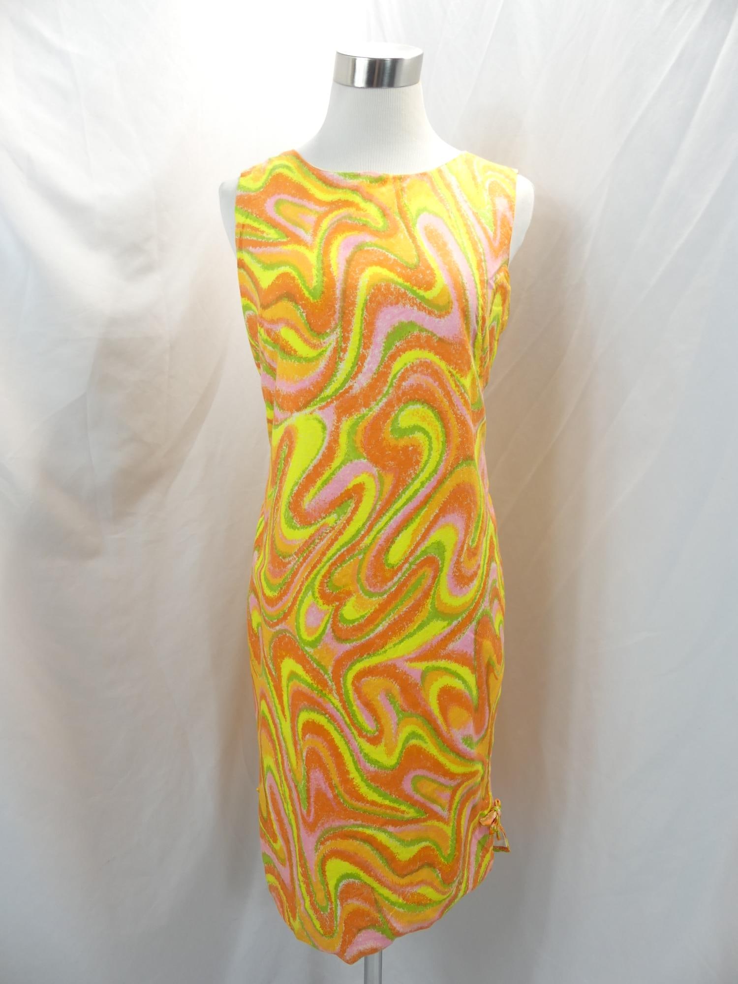 Vintage 1960's Colorful Watercolor Cotton Shift: approx. 38 bust, 36 waist, good condition, see photo's