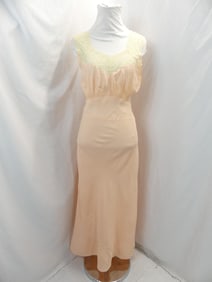 Vintage 1930's Peach Rayon & Lace Negligee